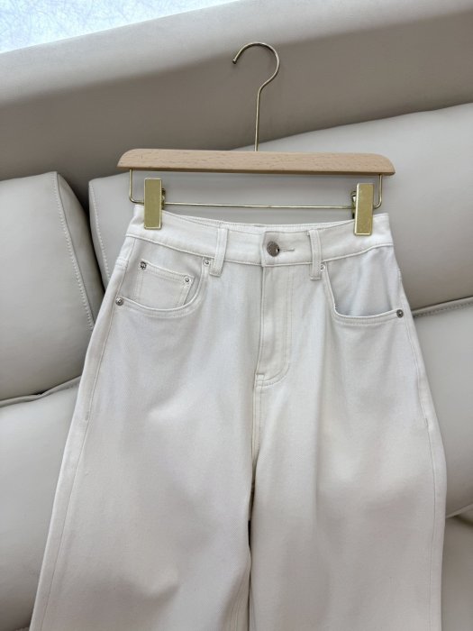 Джинсы женские фото 5