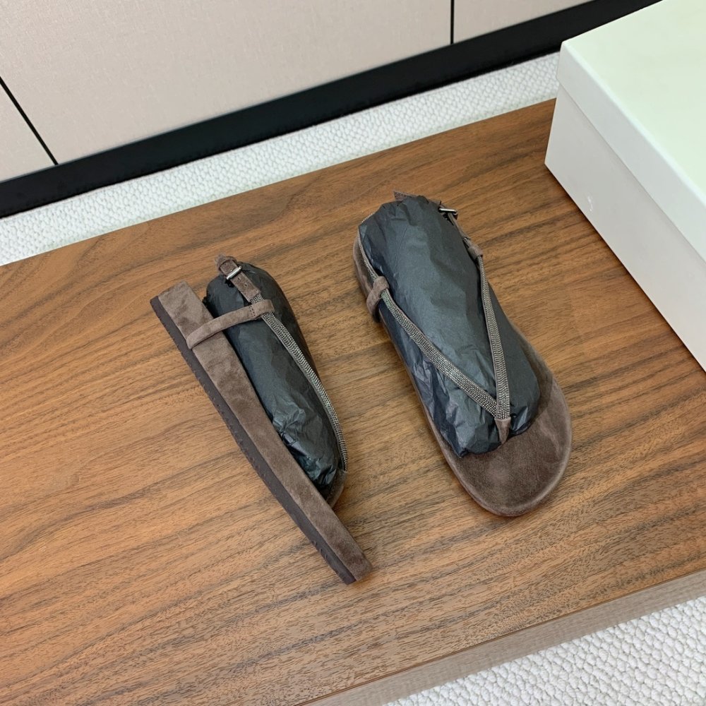 Шльопанці жіночі фото 3