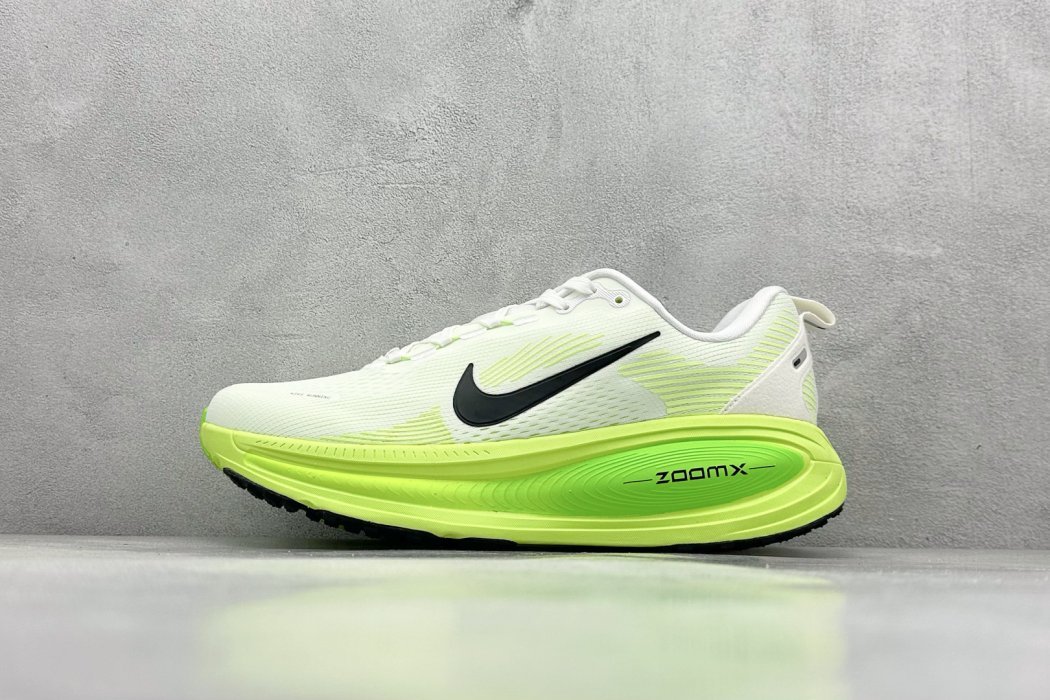 Кроссовки Nike Air Zoom Vomero 18 - размер 44 фото 8