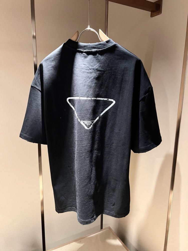 T-shirt men's фото 3