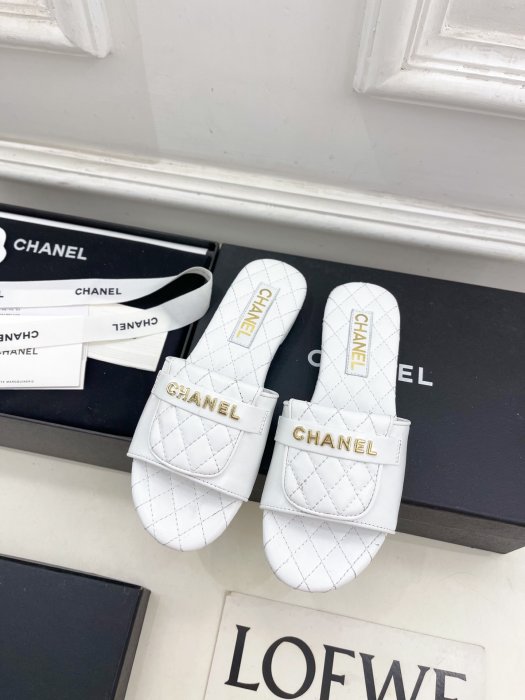 Шлепанцы фото 4