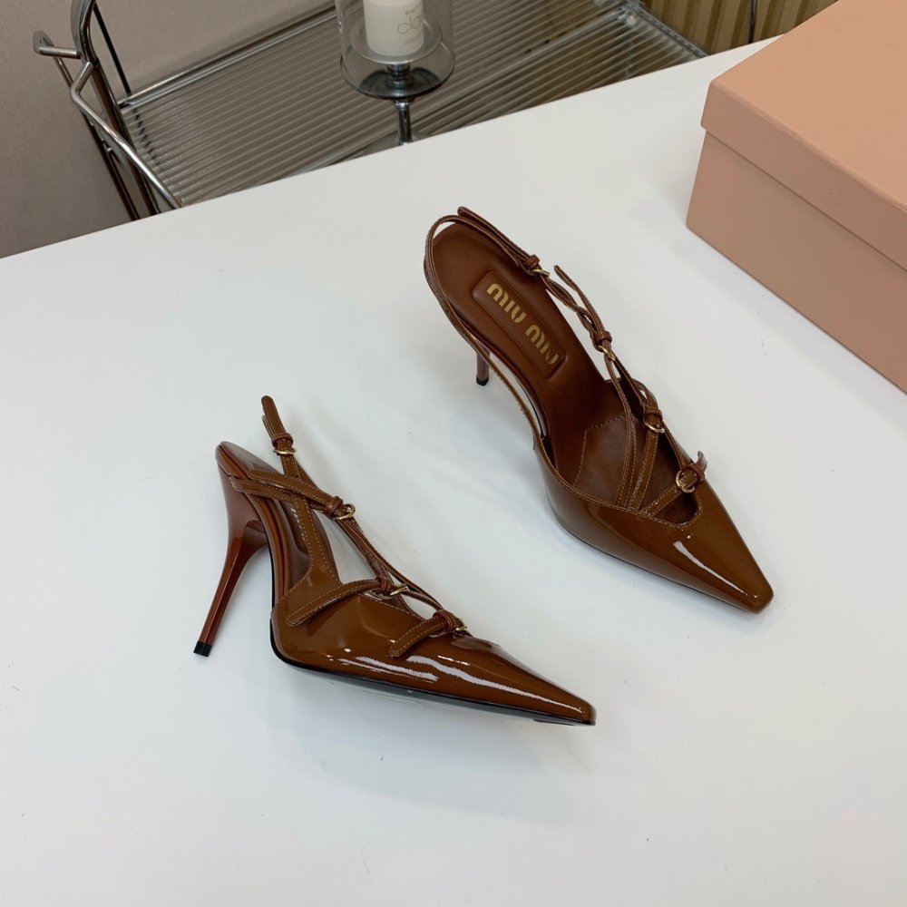 Босоножки фото 2