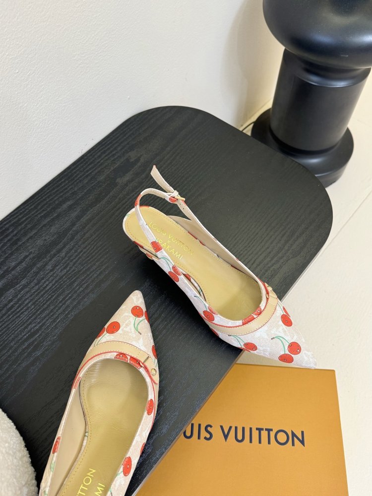 Босоножки фото 4