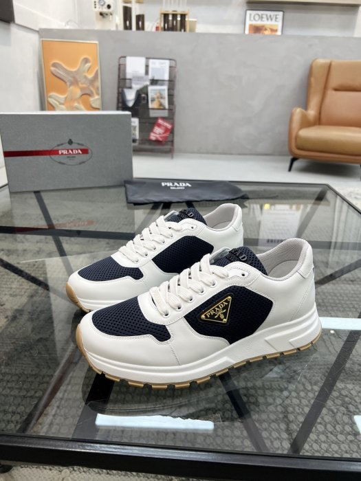 Кроссовки мужские