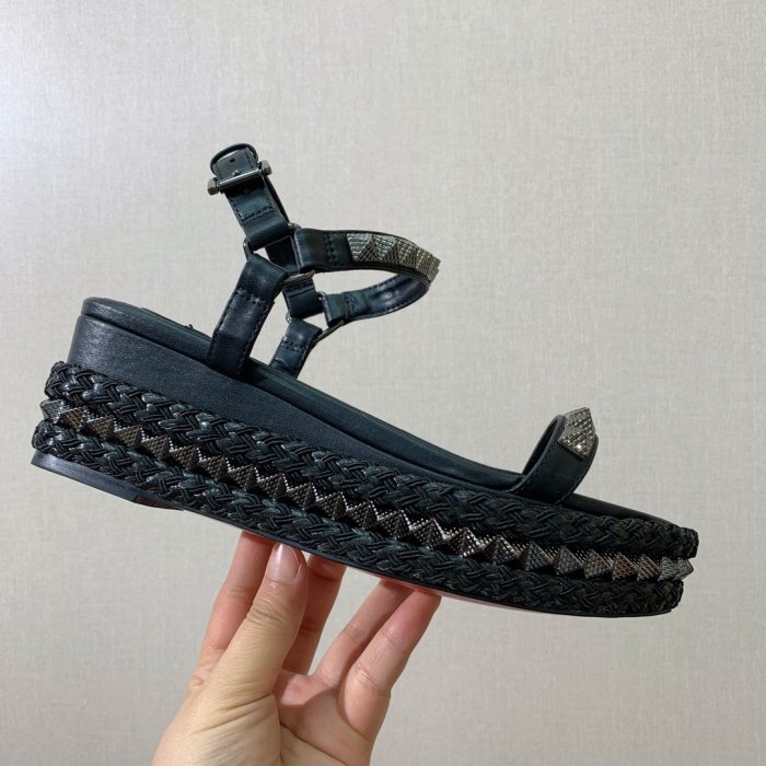 Босоножки фото 7