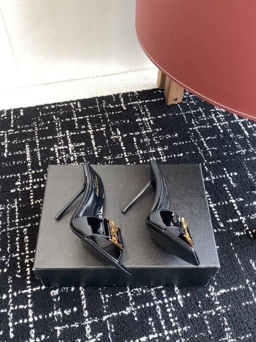 Босоножки фото 4