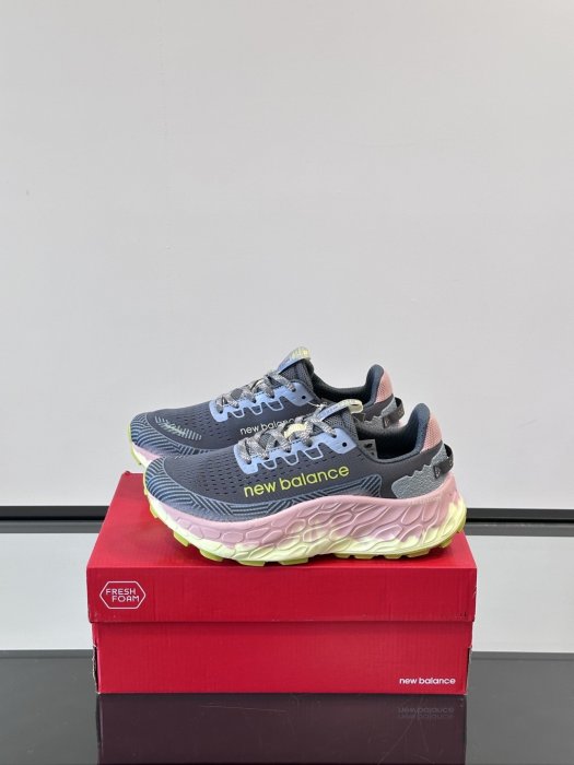 Кросівки New Balance More Trail V3 фото 3