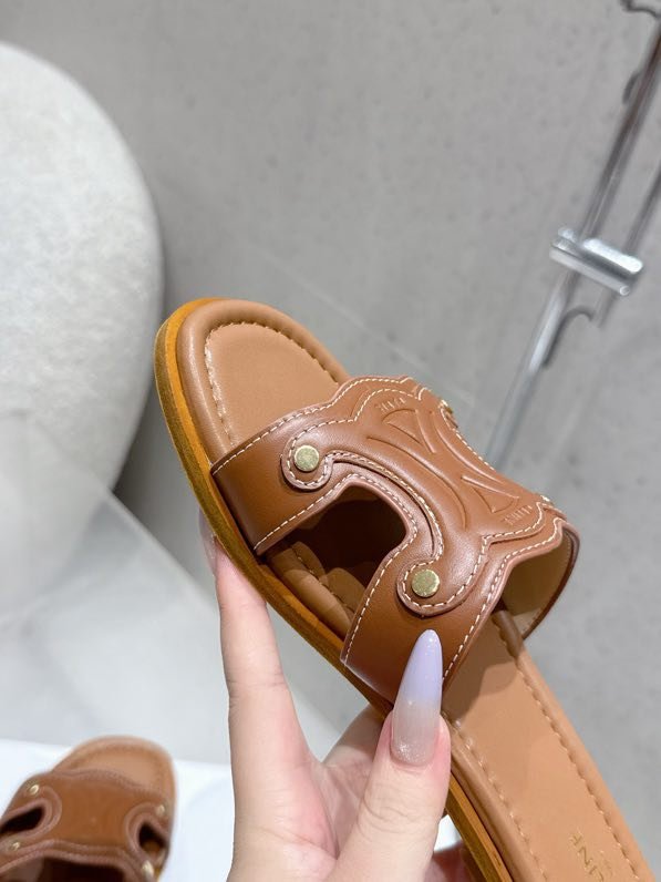 Шлепанцы женские фото 5