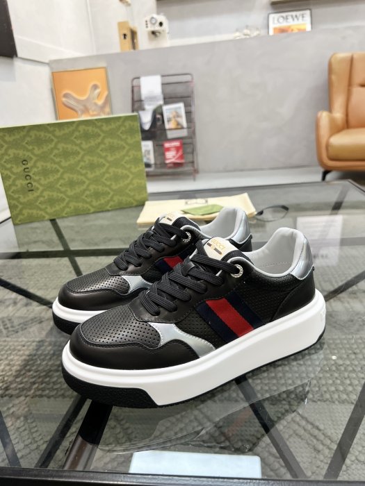 Кроссовки мужские