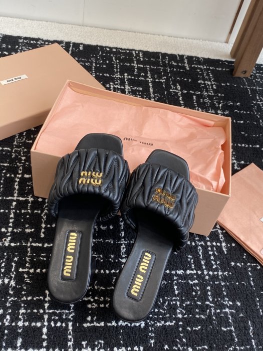 Босоножки фото 4