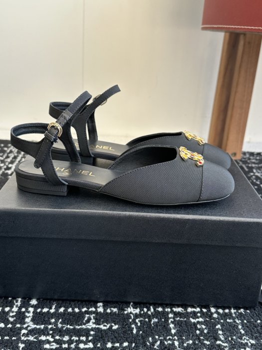 Босоножки фото 2