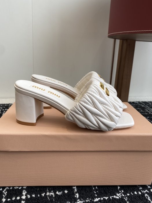 Босоножки фото 2