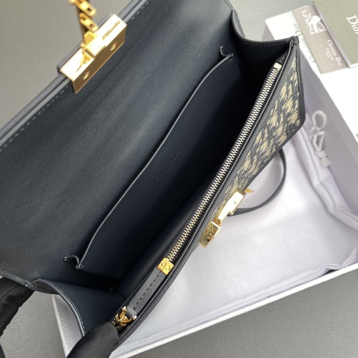 Сумка 30Montaigne 25 см фото 8