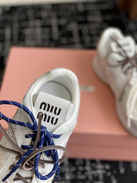 Кроссовки фото 8