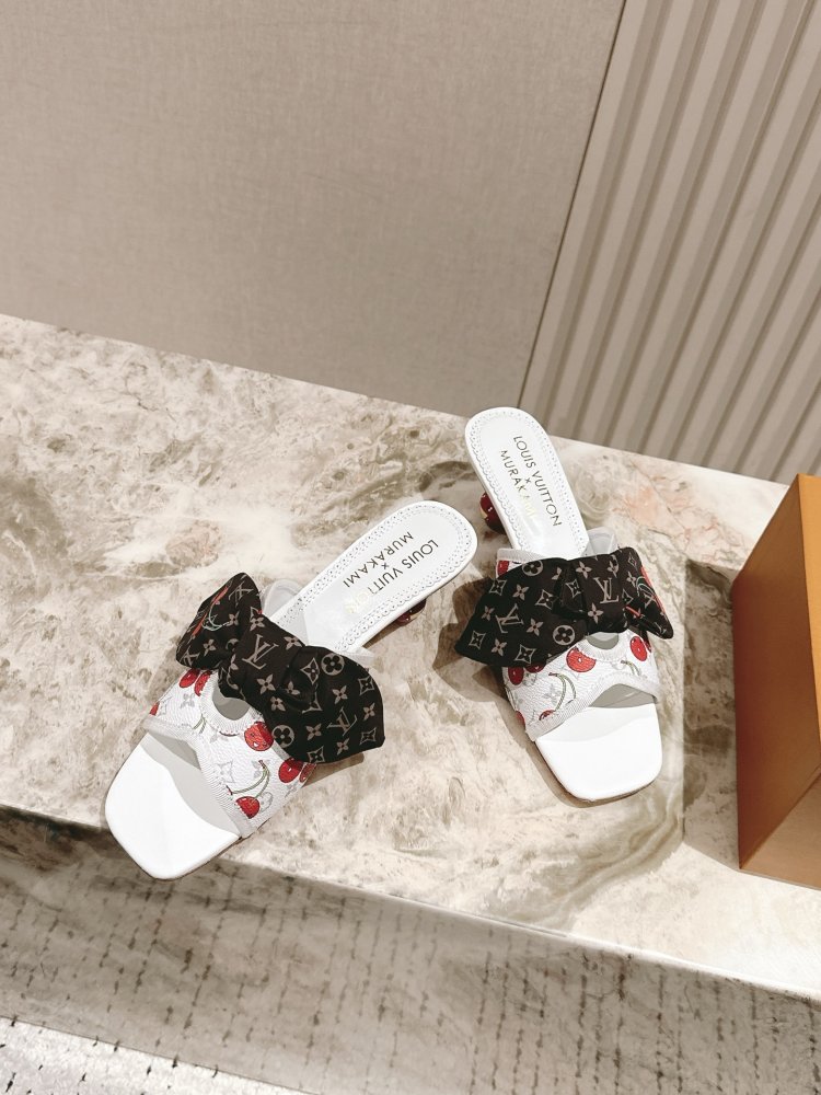 Босоніжки фото 3