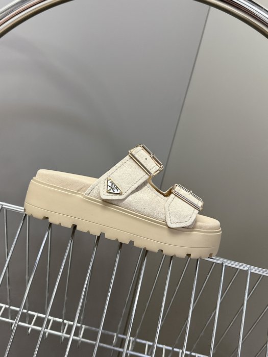 Шлепанцы фото 5