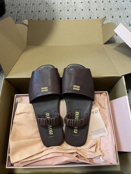 Босоножки фото 2