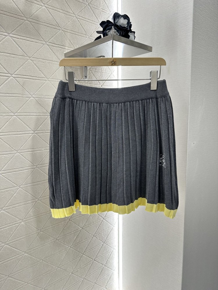 Футболка жіноча фото 7