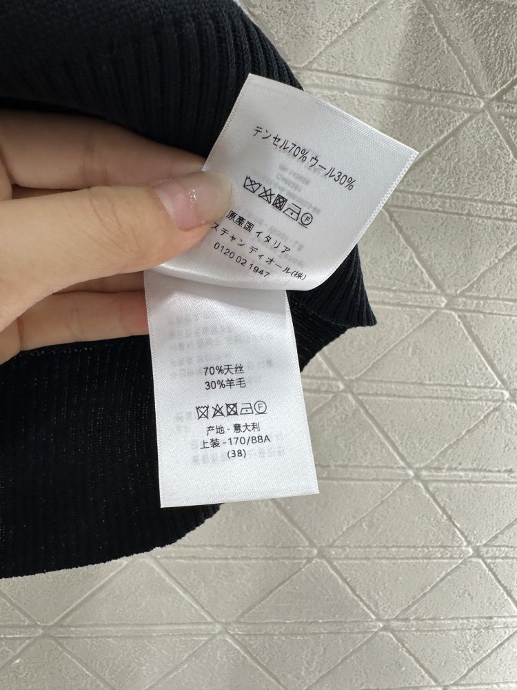 Футболка жіноча фото 9