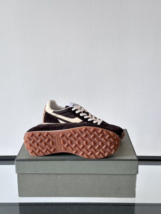 Кросівки чоловічі фото 9