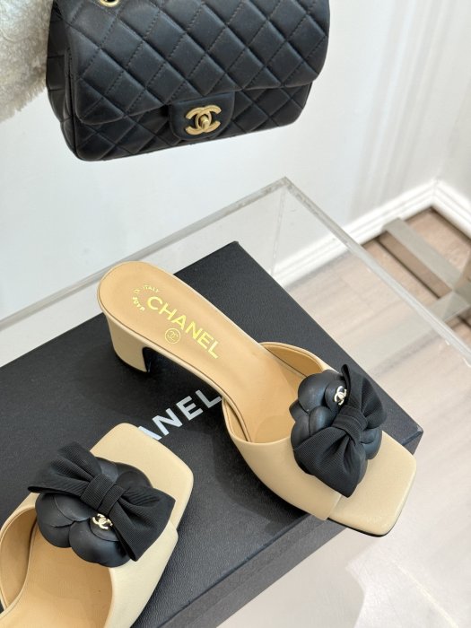 Босоножки фото 5