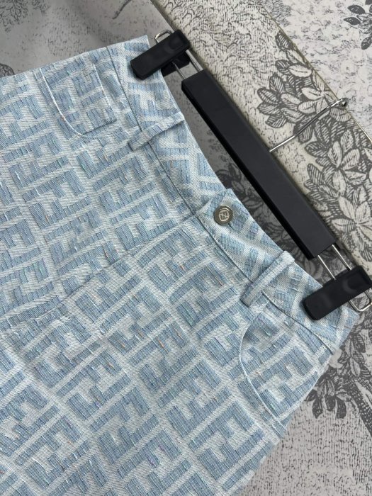 Костюм женский фото 4