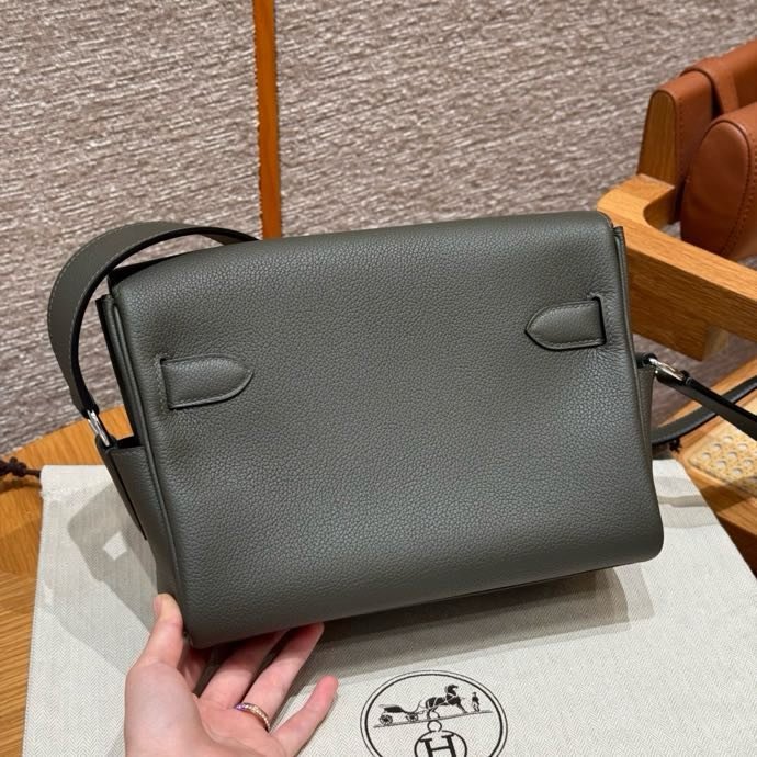 Сумка KELLY MESSENGER VERT GIRS в коже Evercolor 24 см фото 3