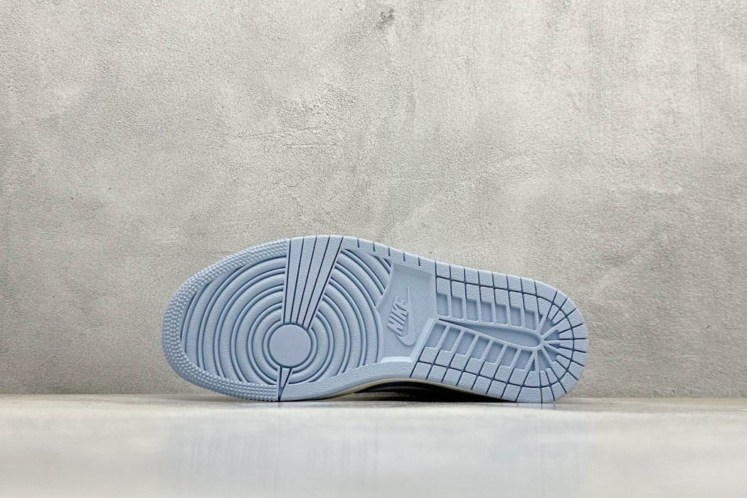 Кроссовки Fragment x TS x Air Jordan 1 Low x LV фото 4