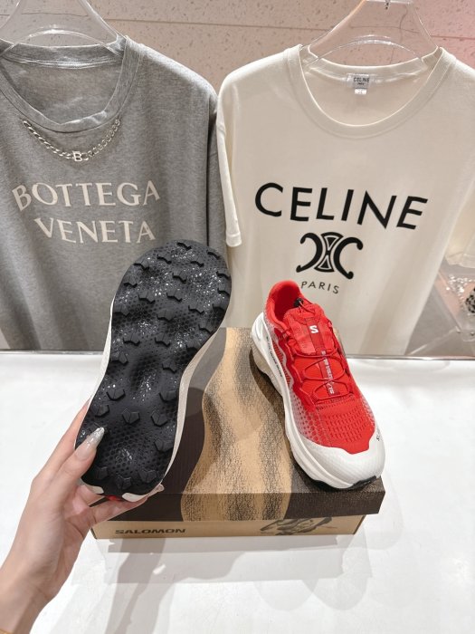 Кросівки фото 9