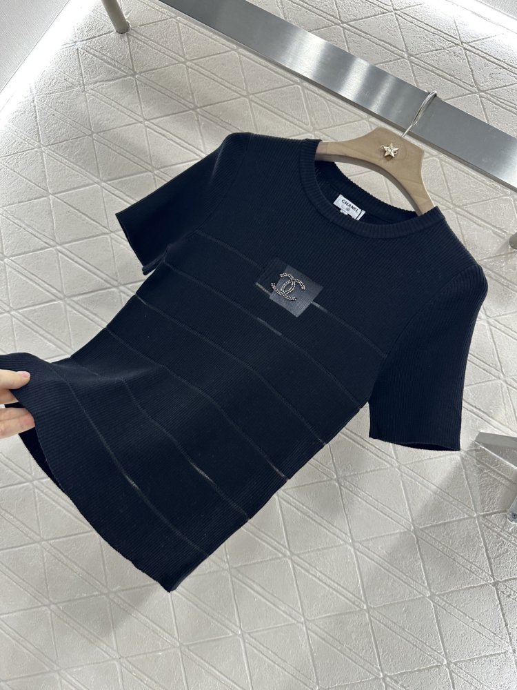 T-shirt women's фото 6