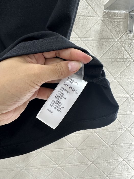 T-shirt women's фото 8