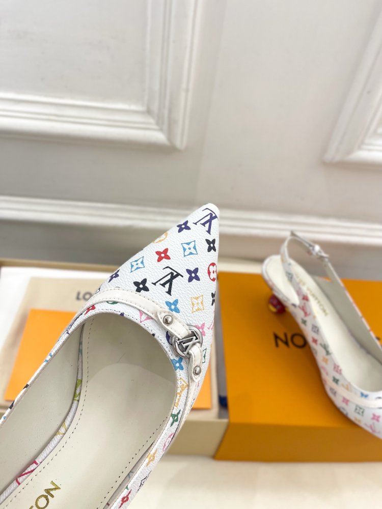 Босоножки фото 6