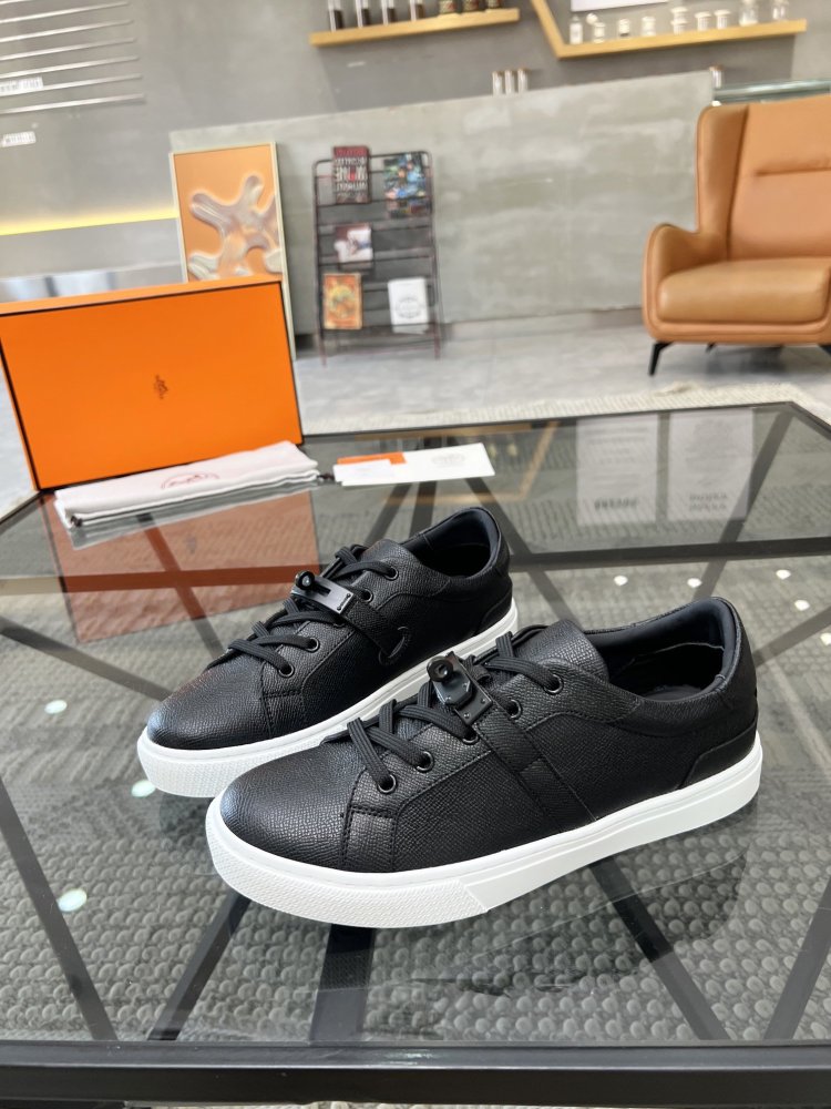 Sneakers men's