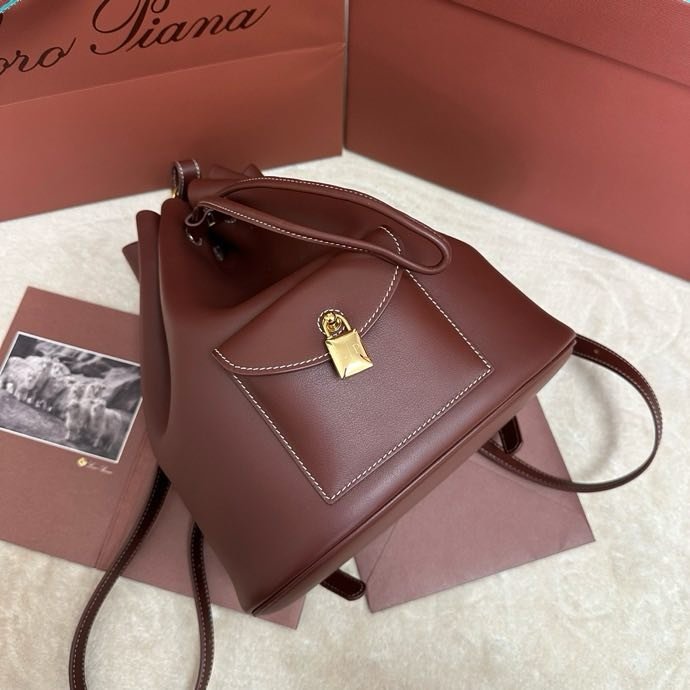 Backpack leather female Loro Piana Extra фото 7