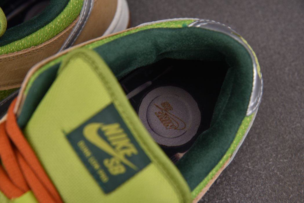 Кроссовки SB Dunk Low Escargot фото 10