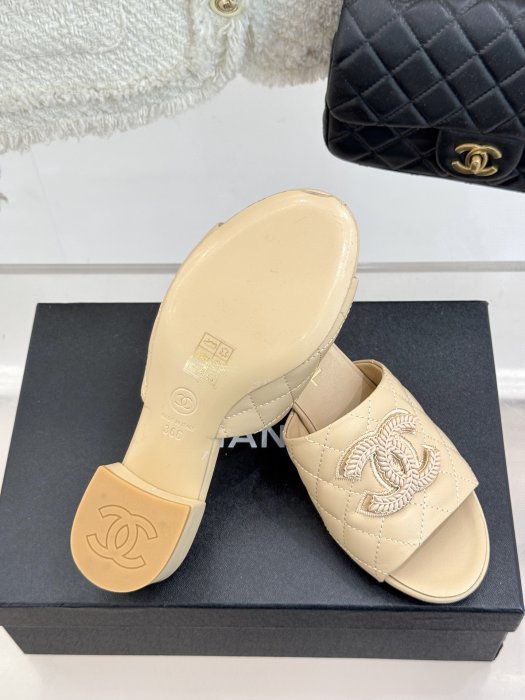 Босоножки фото 9