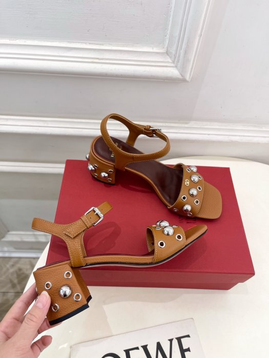 Босоножки фото 4