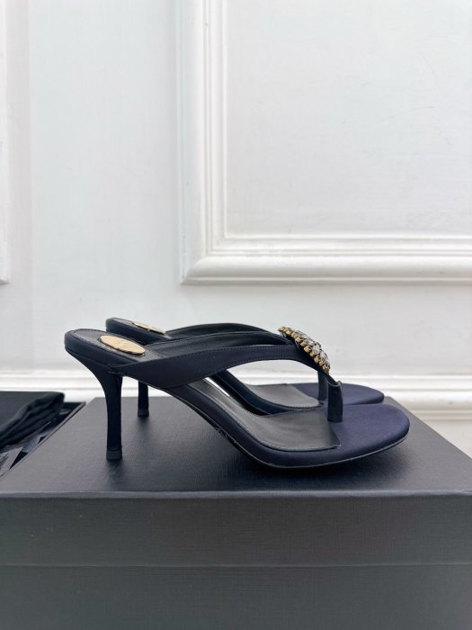 Босоножки фото 2