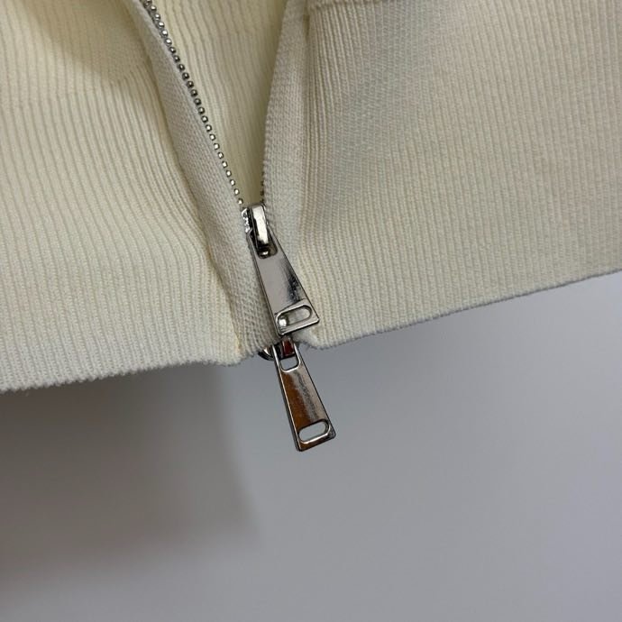 Костюм женский фото 8