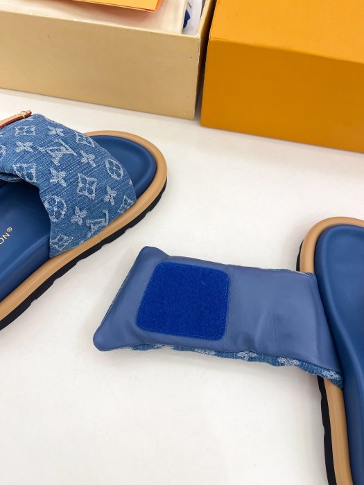 Шлепанцы фото 7