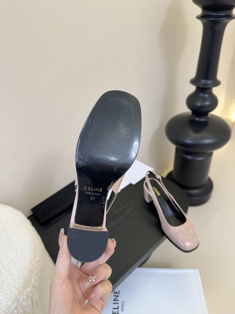 Босоніжки фото 9