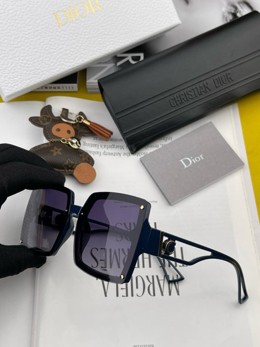 Очки солнцезащитные CD8880 фото 6