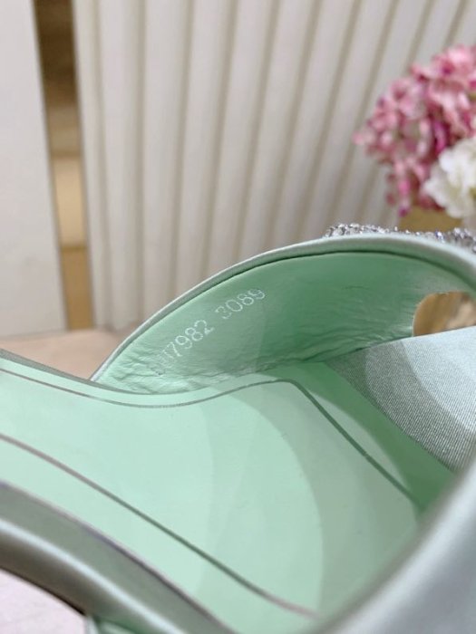 Босоножки фото 2