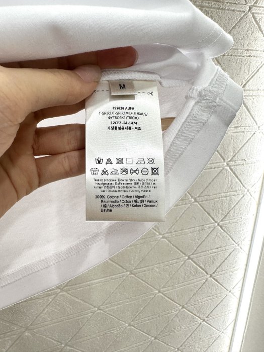 T-shirt women's фото 6