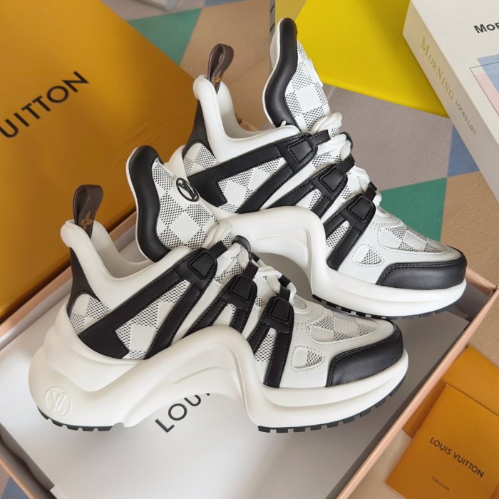 Кроссовки фото 6