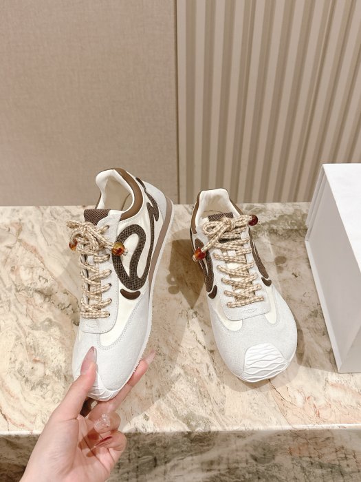 Кроссовки фото 2