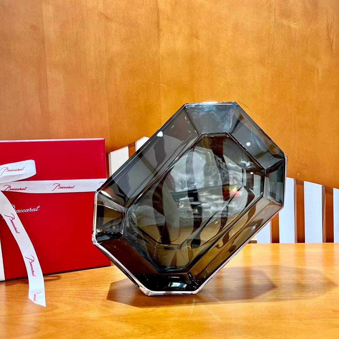 Crystal vase