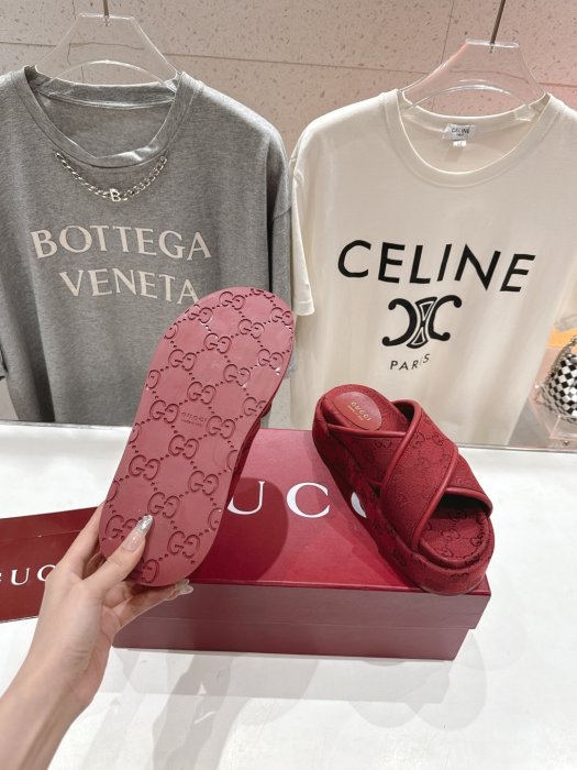 Шлепанцы фото 9