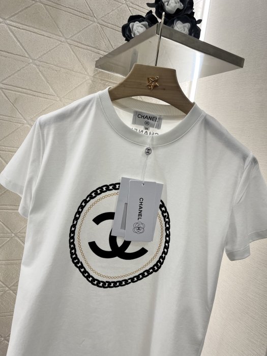 Футболка женская фото 3