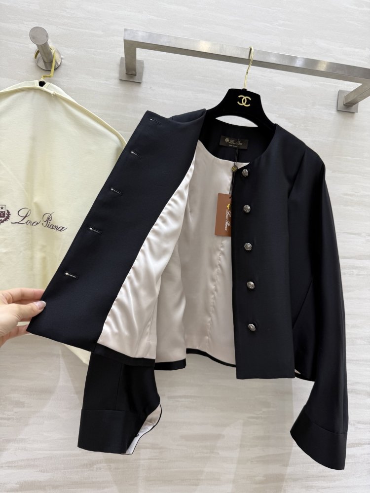 Jacket women's фото 7